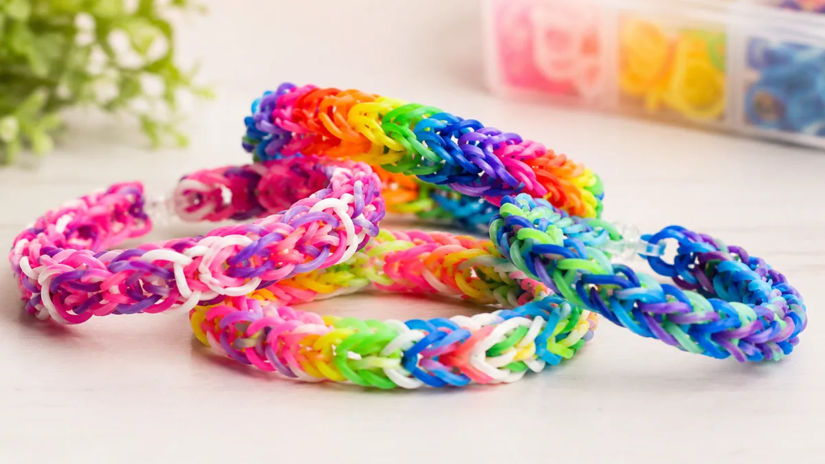 Cómo hacer pulseras de ligas paso a paso